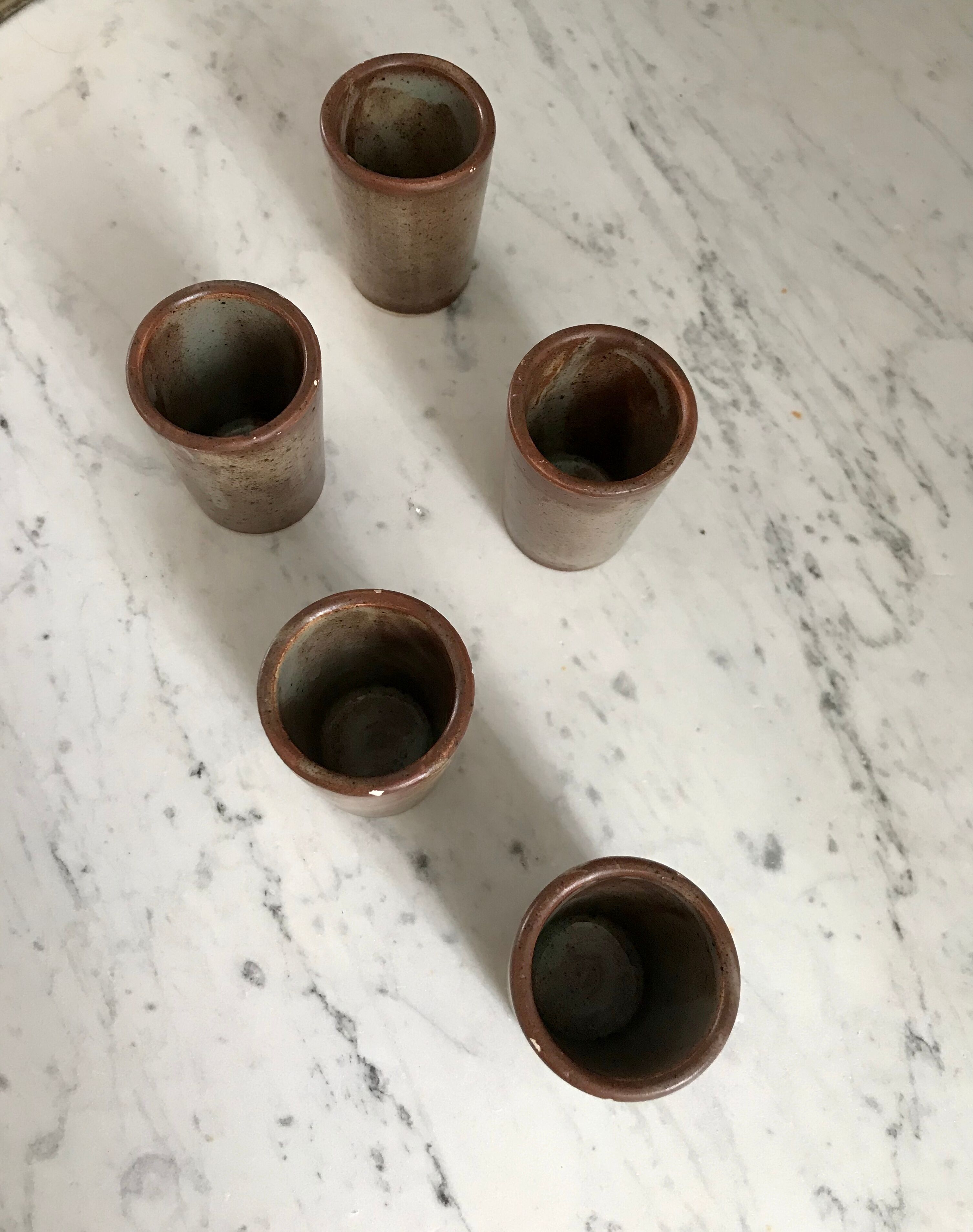 Lot of 5 sandstone glasses