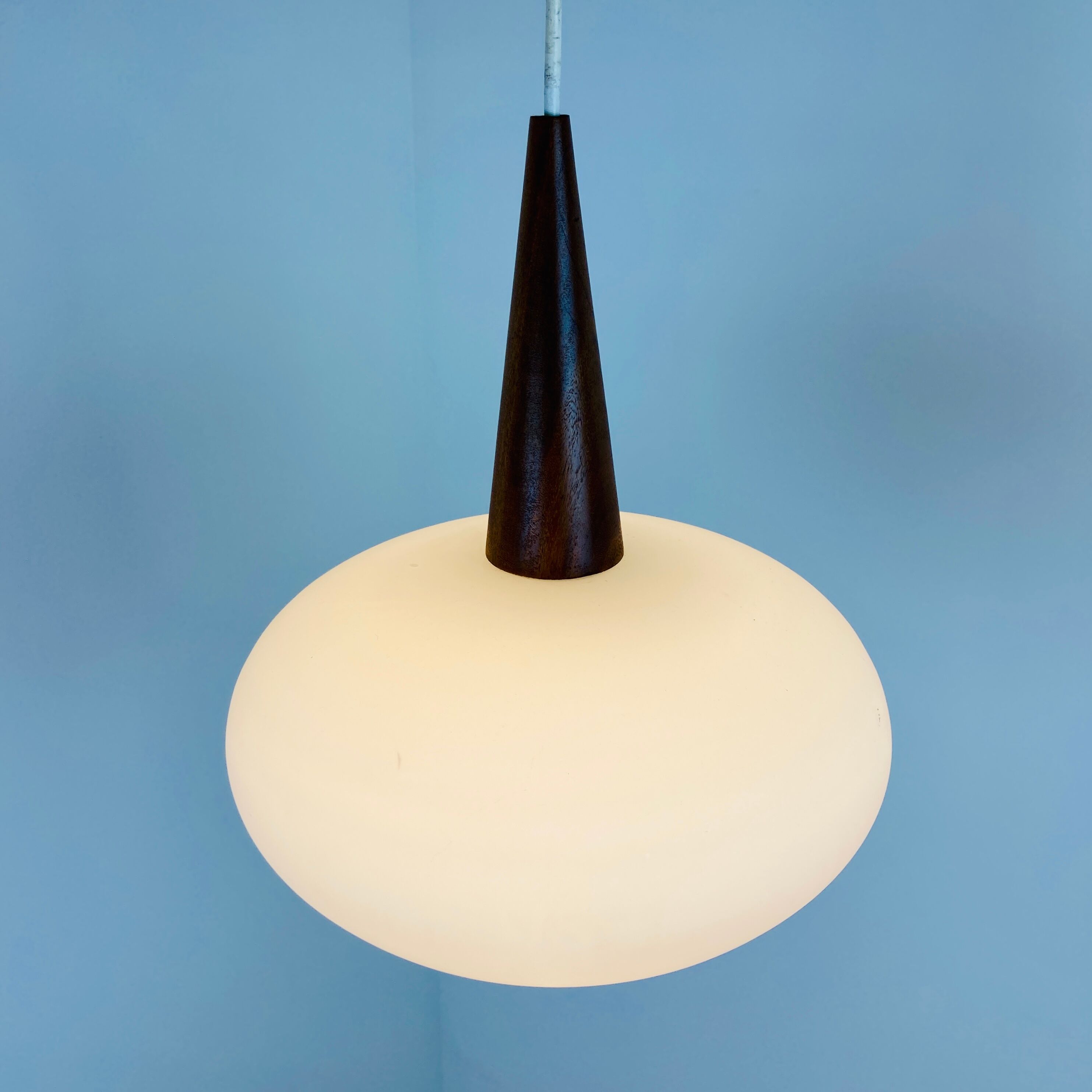 Suspension by Louis Kalff, Philips edition.