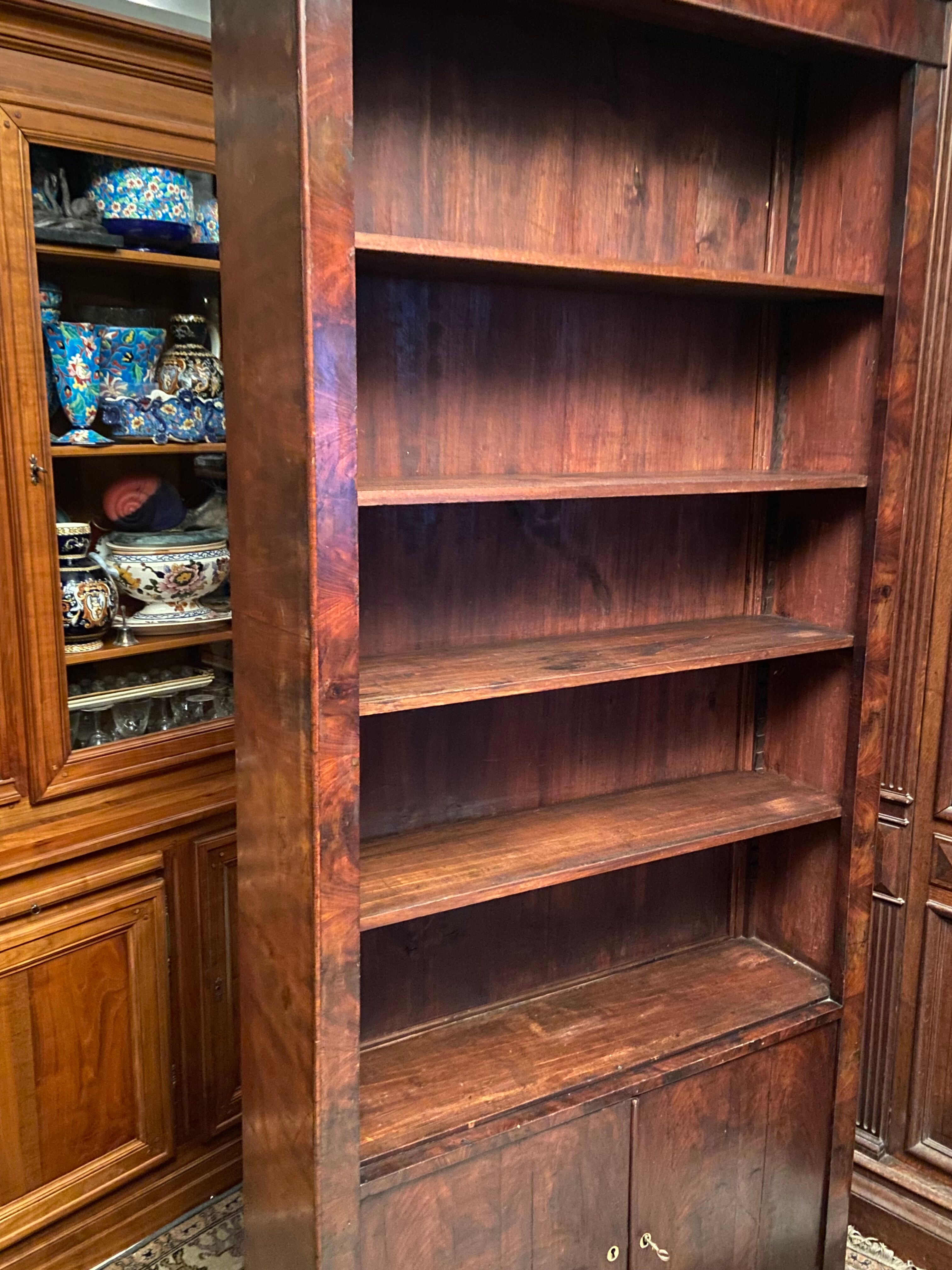 Fine mahogany library of the 1830s Louis-Philippe