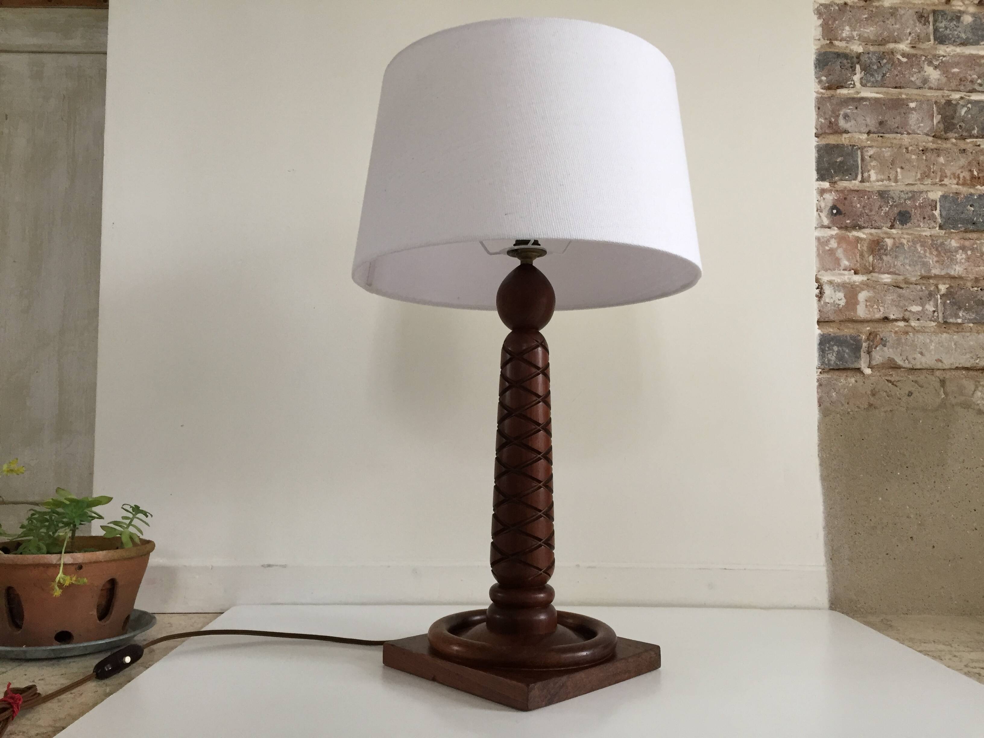 Art deco lamp rosewood carved