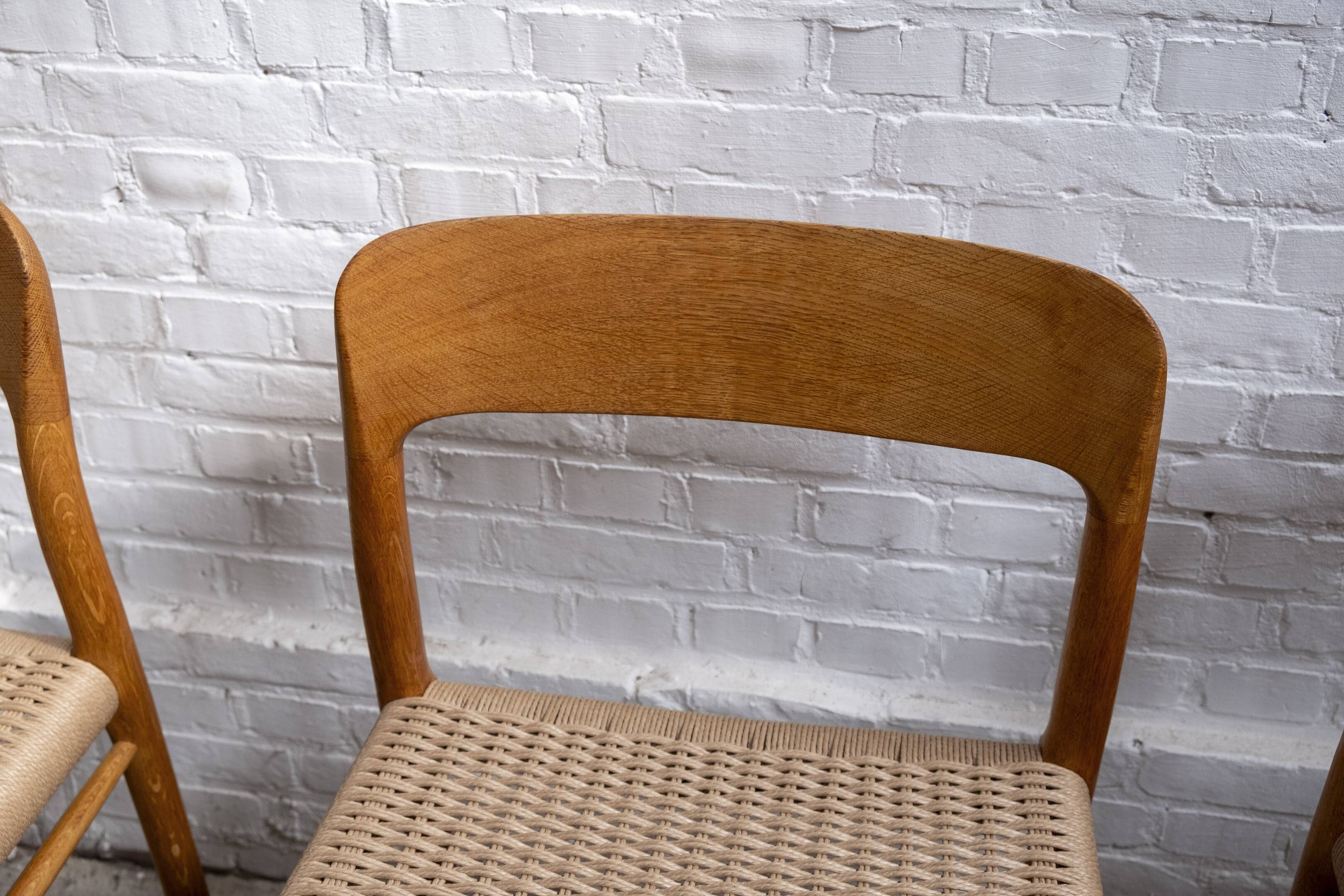 4x Niels Møller chair Model 75 in Oak, 1960s Denmark
