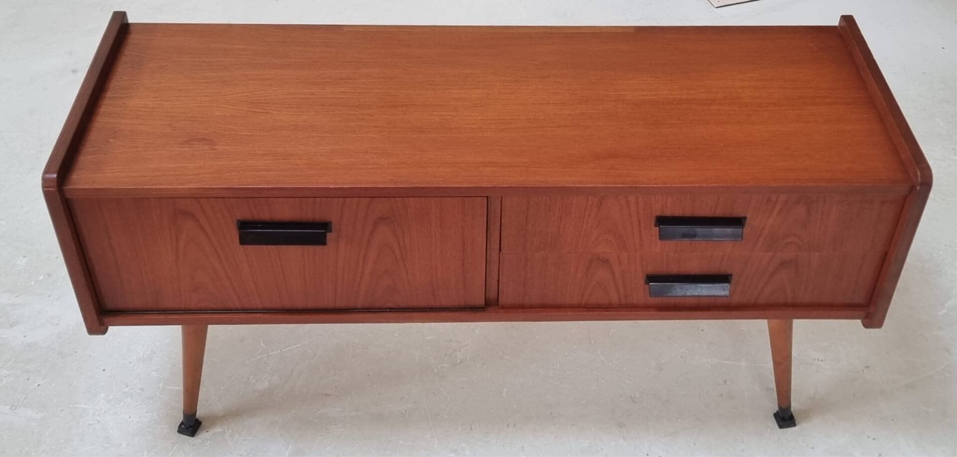 Mid-century lowboard