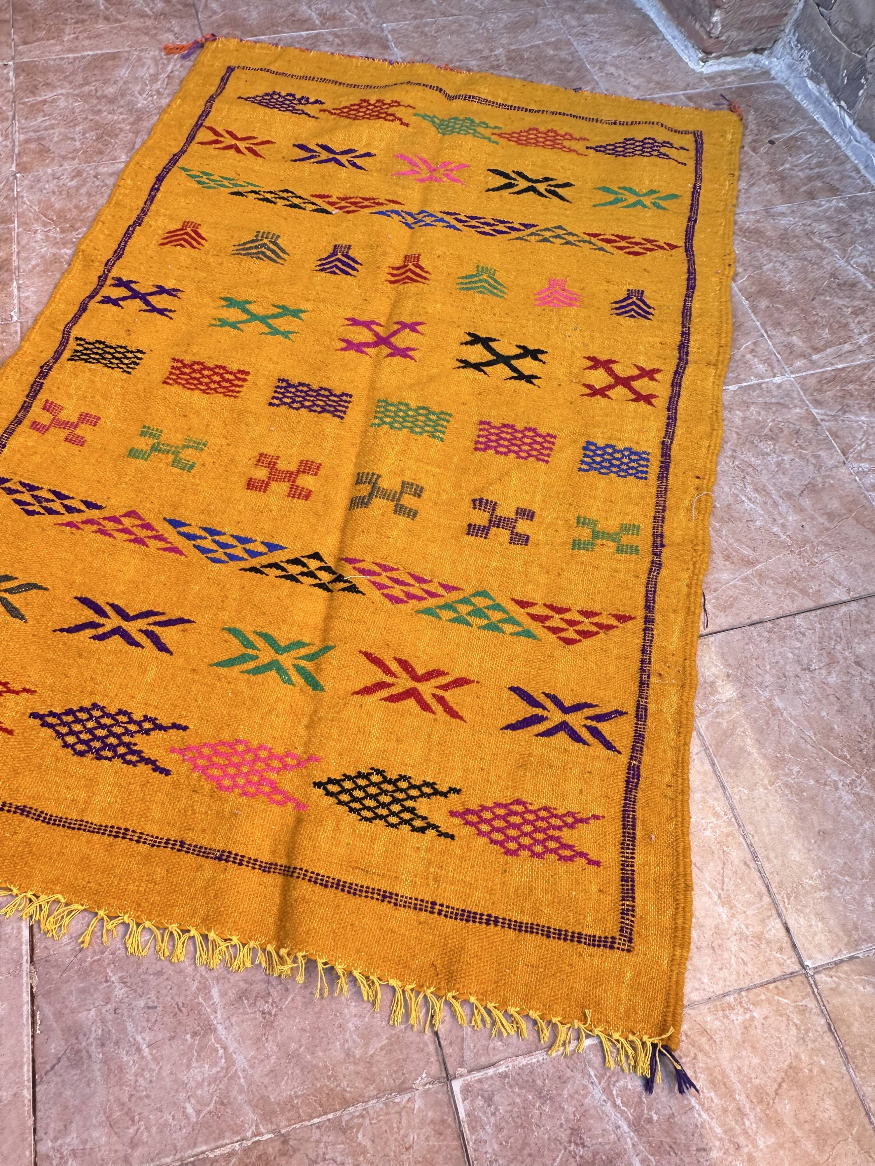 Handmade wool Berber rug – Colourful bohemian Moroccan kilim