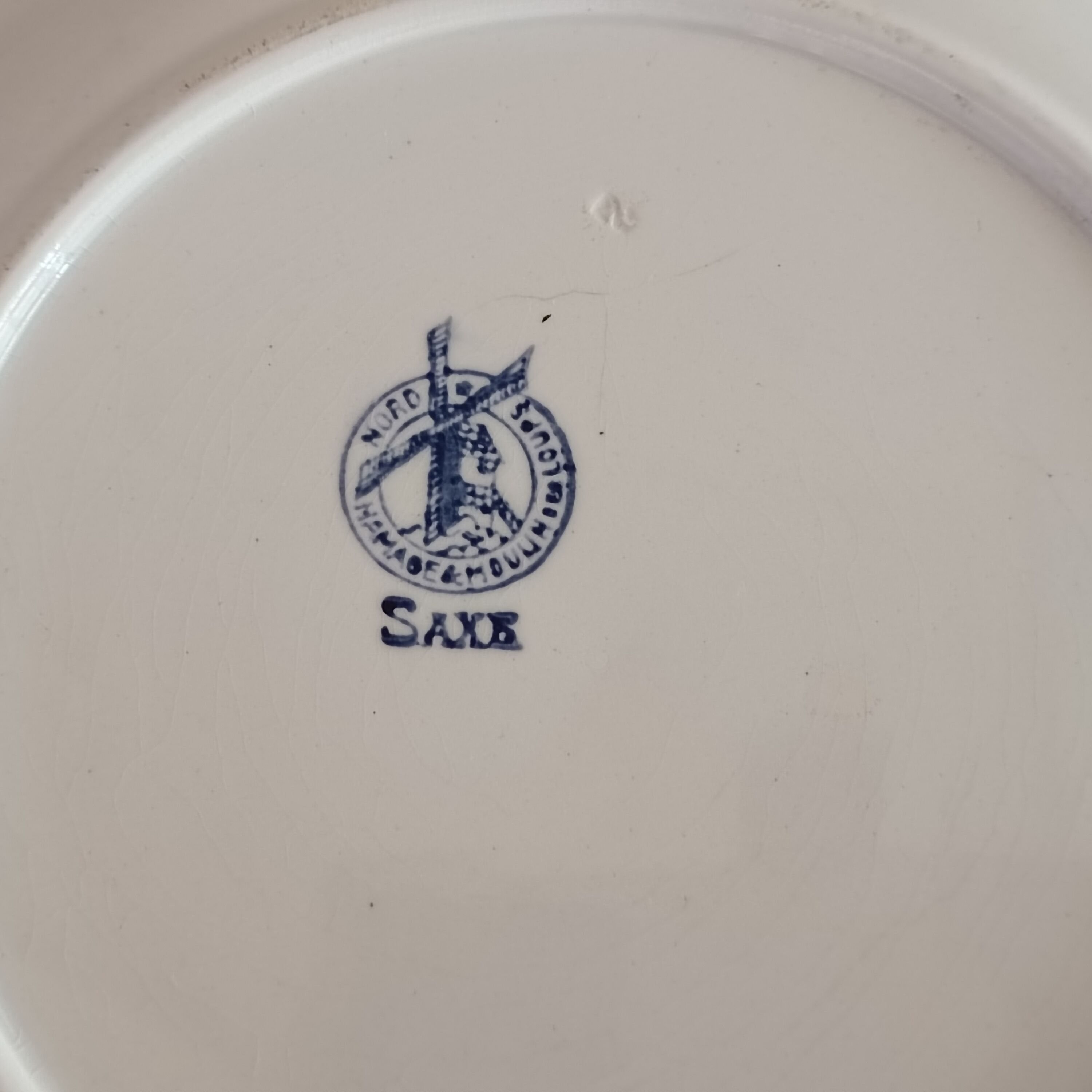 Plat terre de fer Moulin des loups