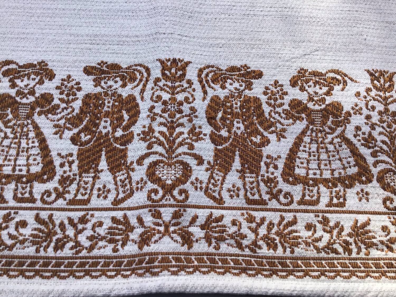 Beige and brown Austrian square tablecloth