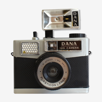 Dana 120 camera