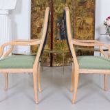 Paire de grands fauteuils chaises hautes vert tartan