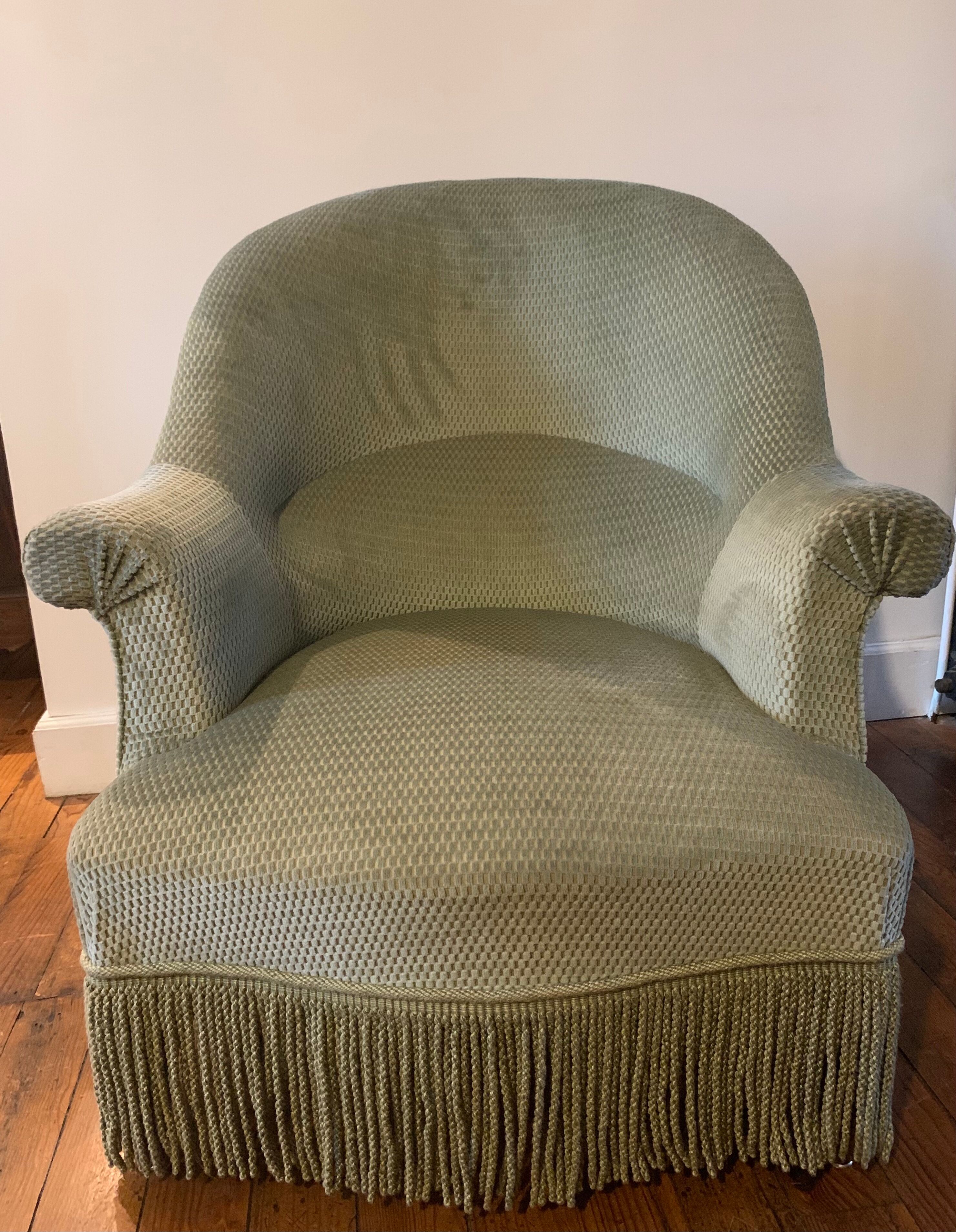 Green velvet toad armchair