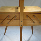 Tripod light wood worker