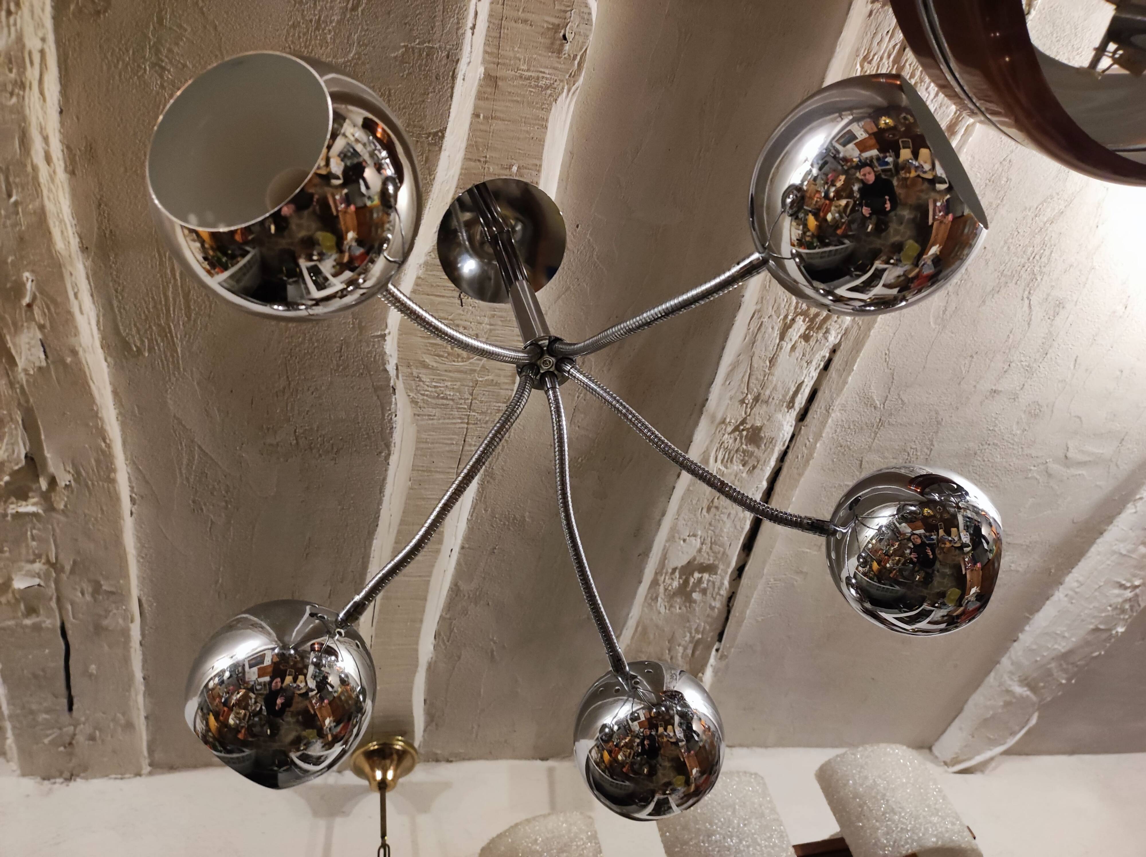 70' Eyes Ball suspension, 5 lights, articulated arms