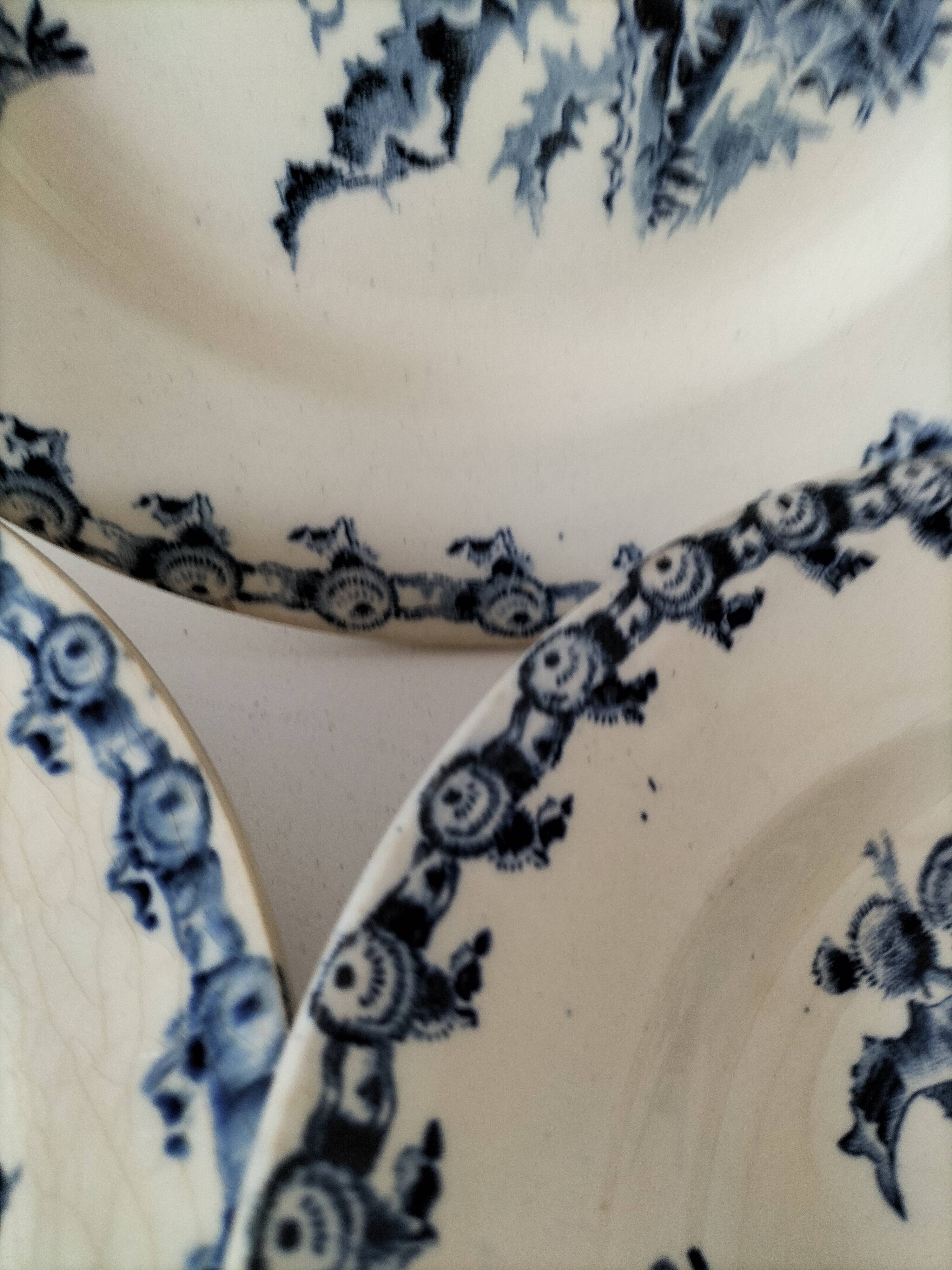 Trio of Gien soup plates – Chardon model in navy blue