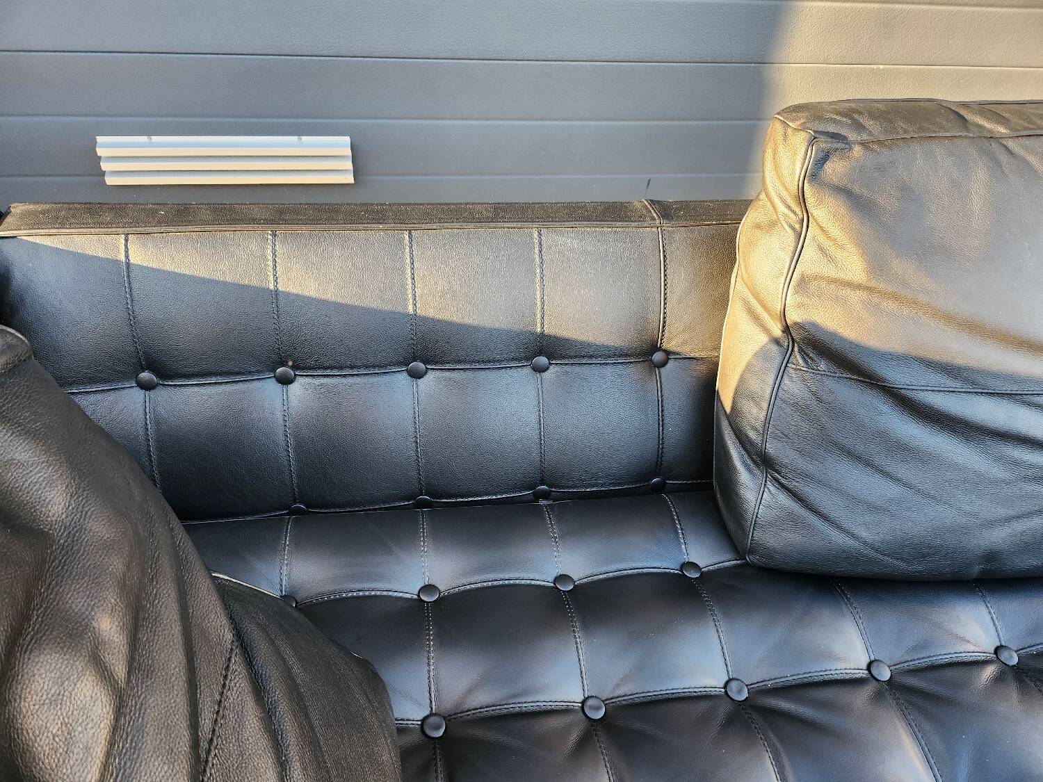 Cassina - Prive sofa by Philippe Starck