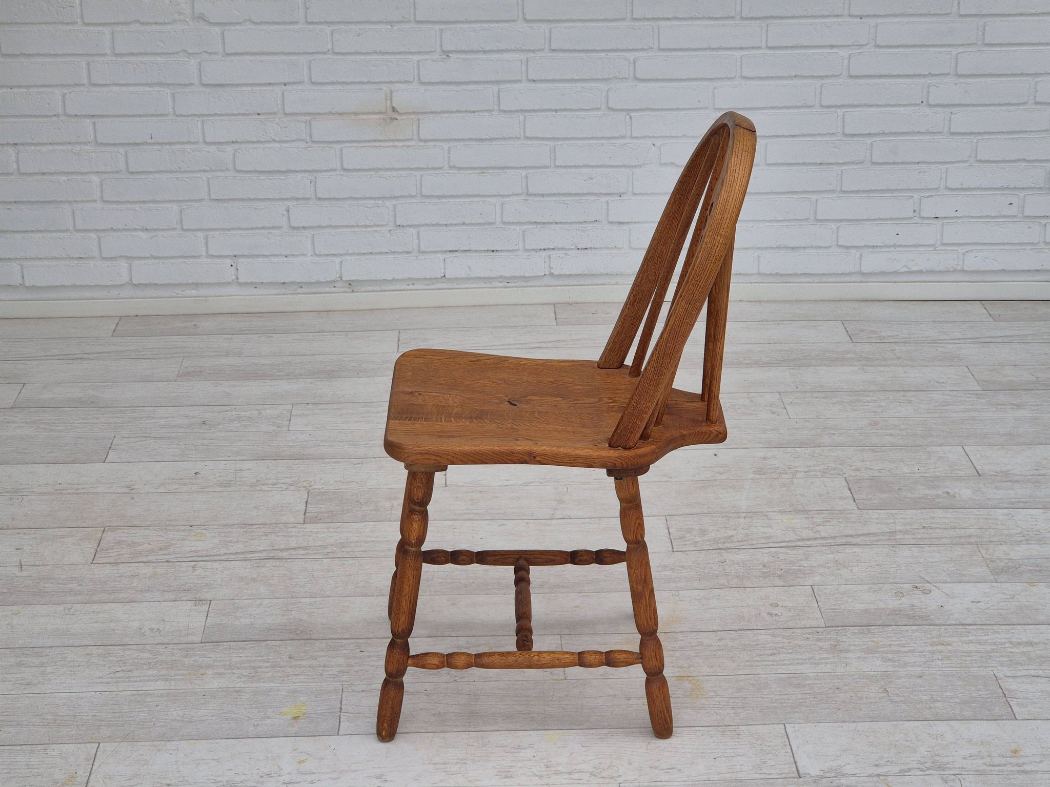 1960s, set of 4 scandinavian dining chairs in solid oak wood, original good condition.