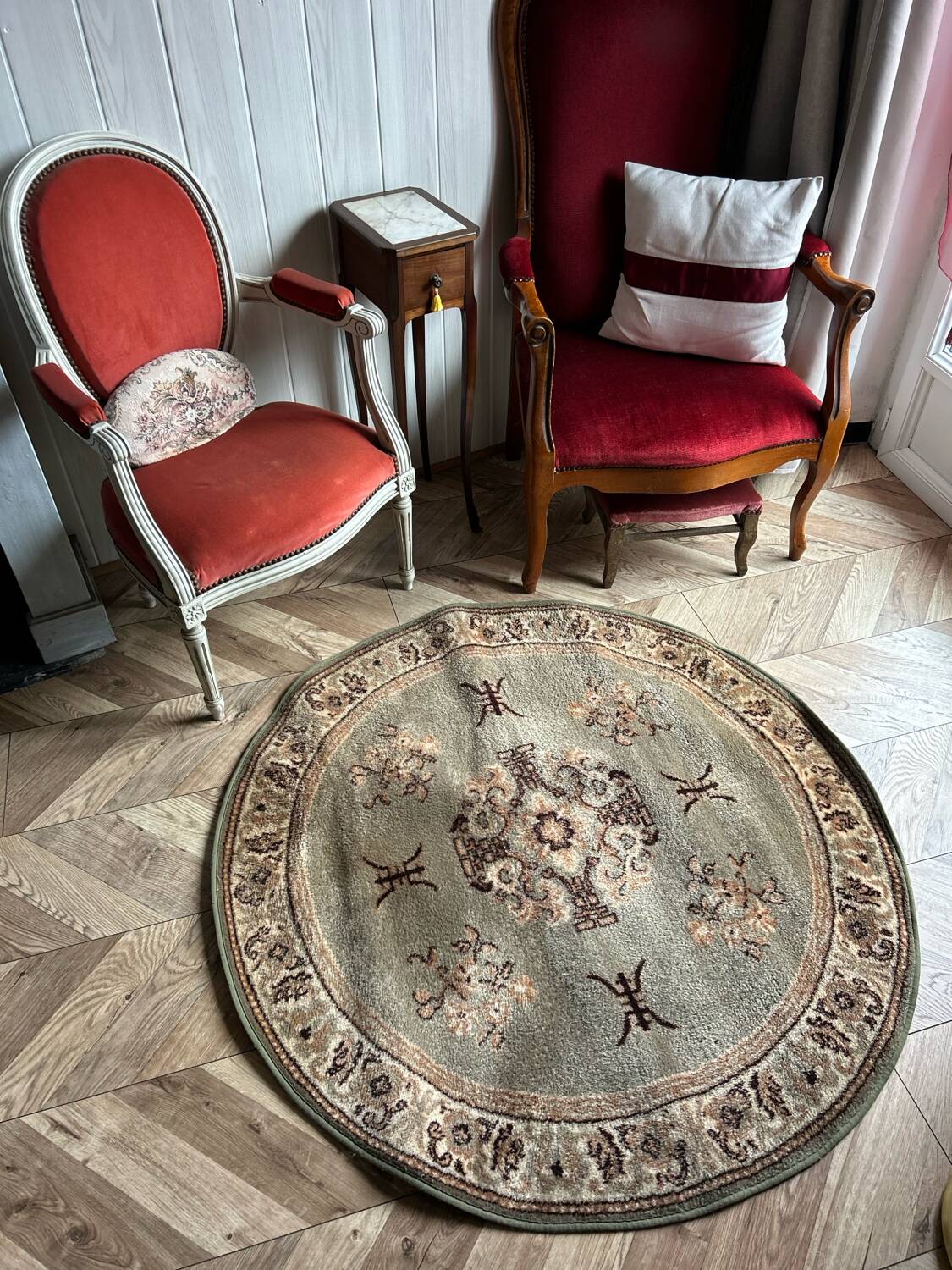 Antique round rug