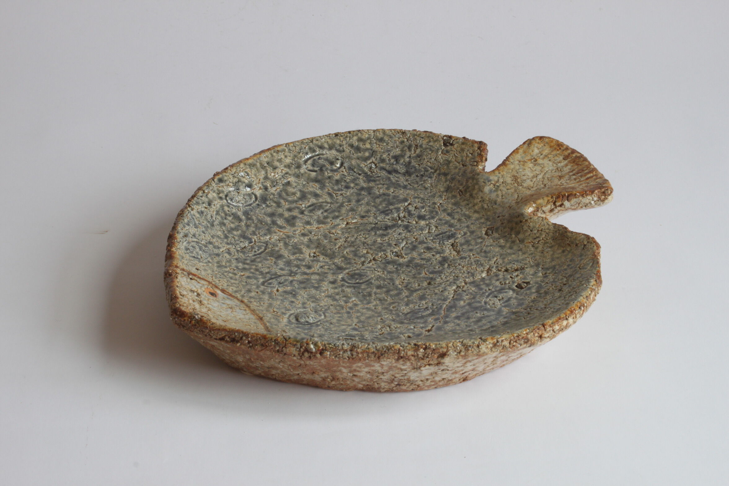 Fish shaped stoneware serving dish