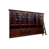 Bibliothèque classique en bois avec vitrine