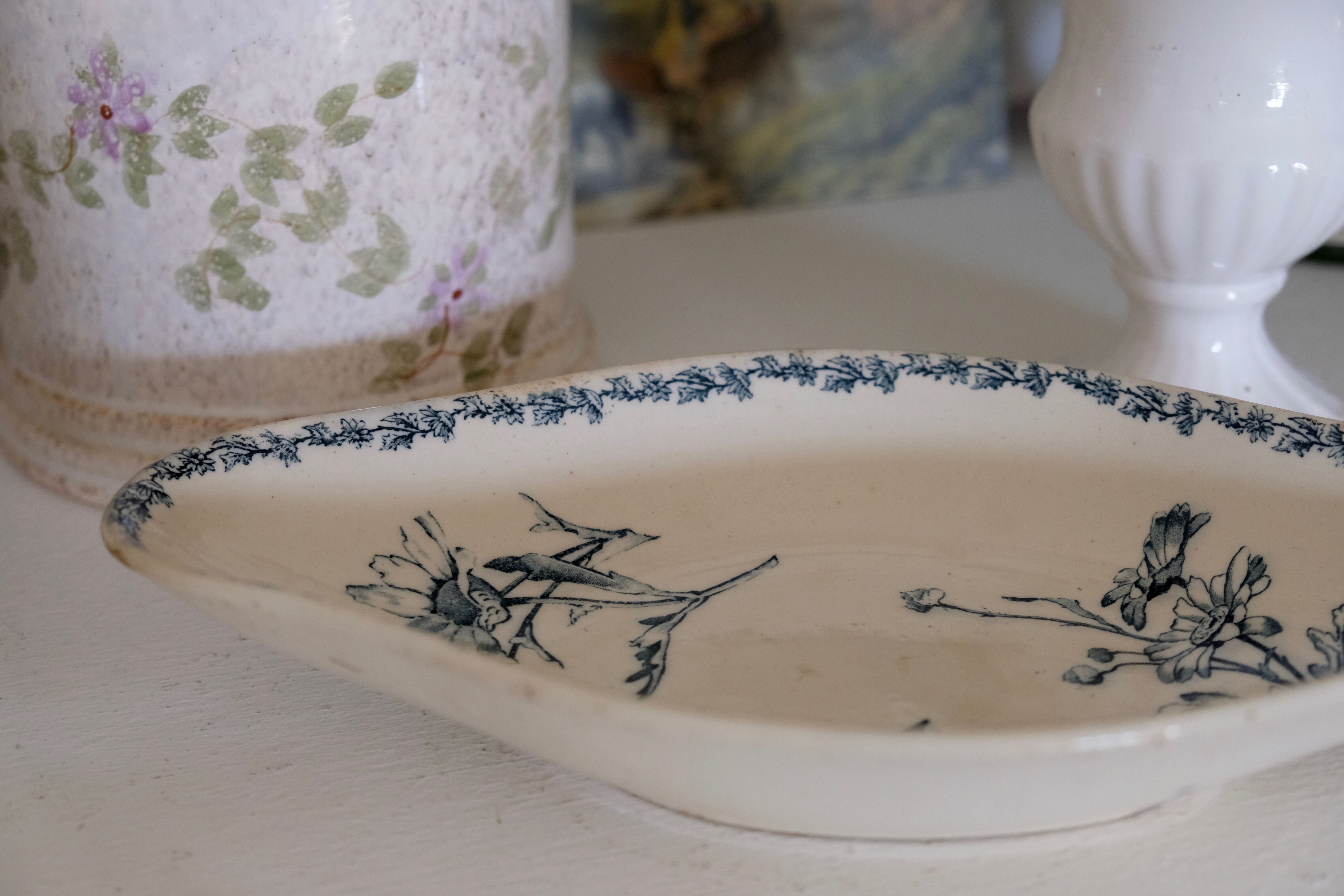 Ravier antique "Marguerite" Luneville faience XIXth