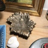 Bronze leaf pocket emptier
