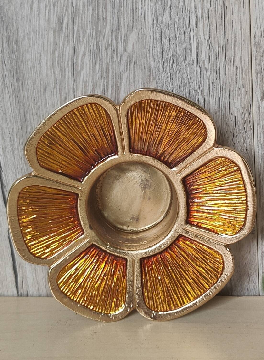 Bougeoir fleur en bronze et émail