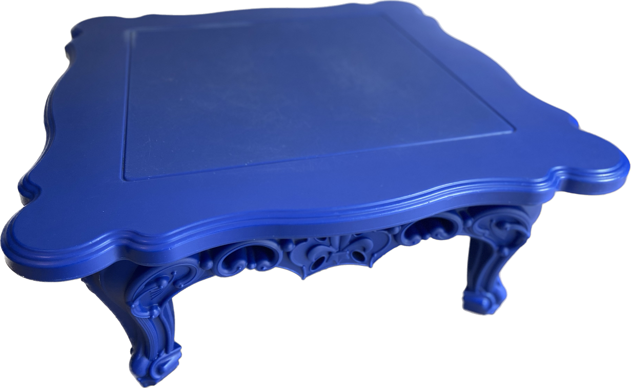 Coffee table "Duke of Love"