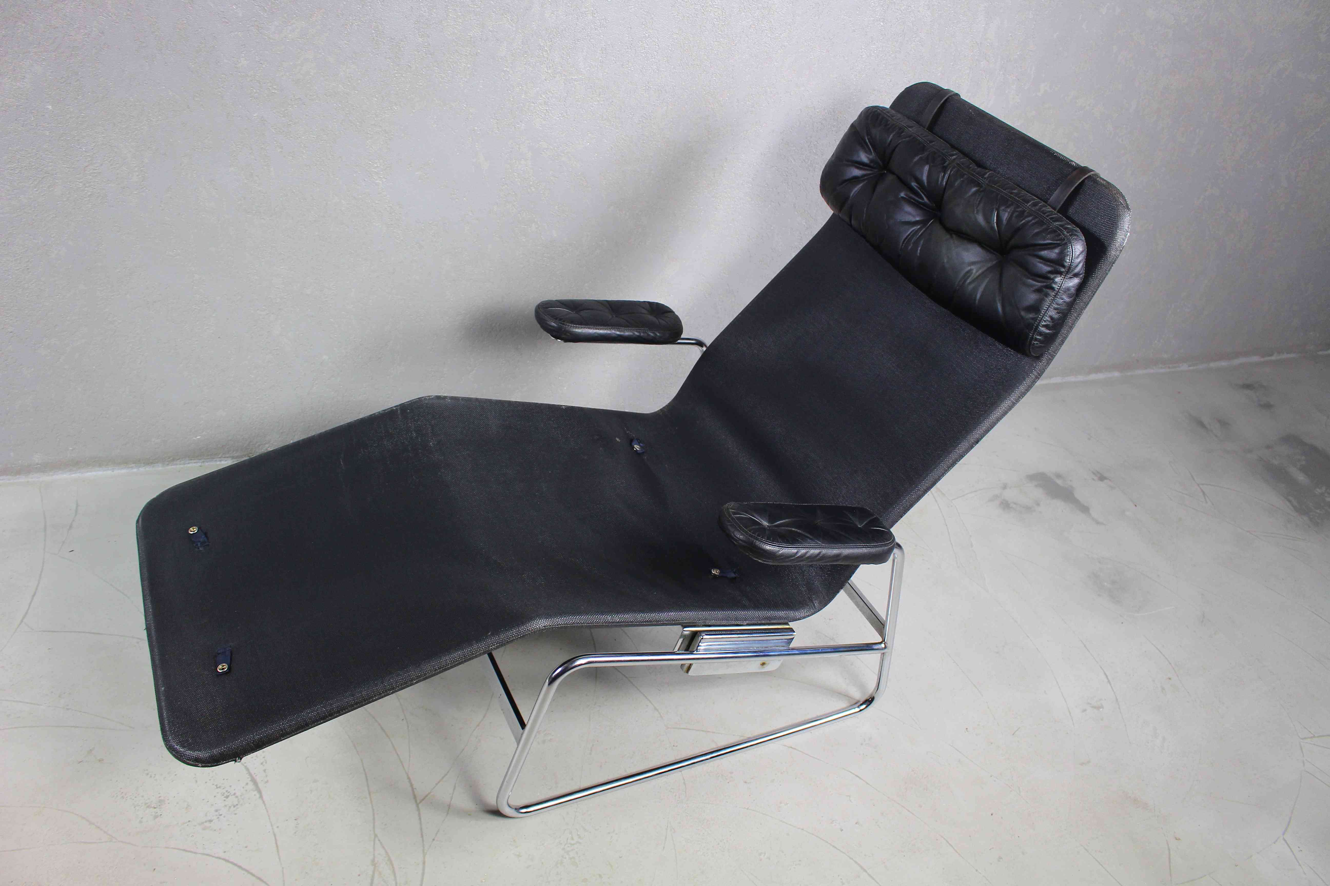 1970s Swedish Leather Chaise by Sam Larsson for DUX