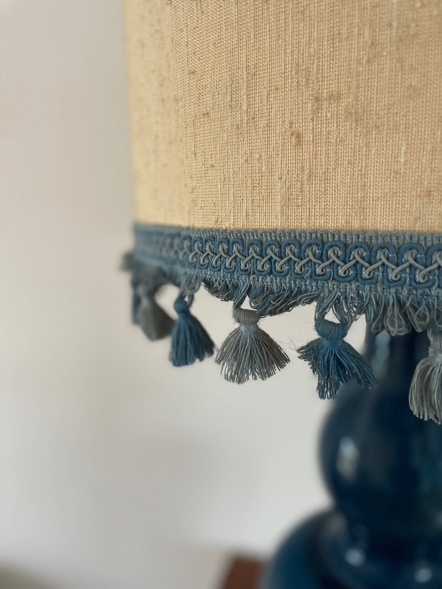 Vintage ceramic lamp from the 1970s.