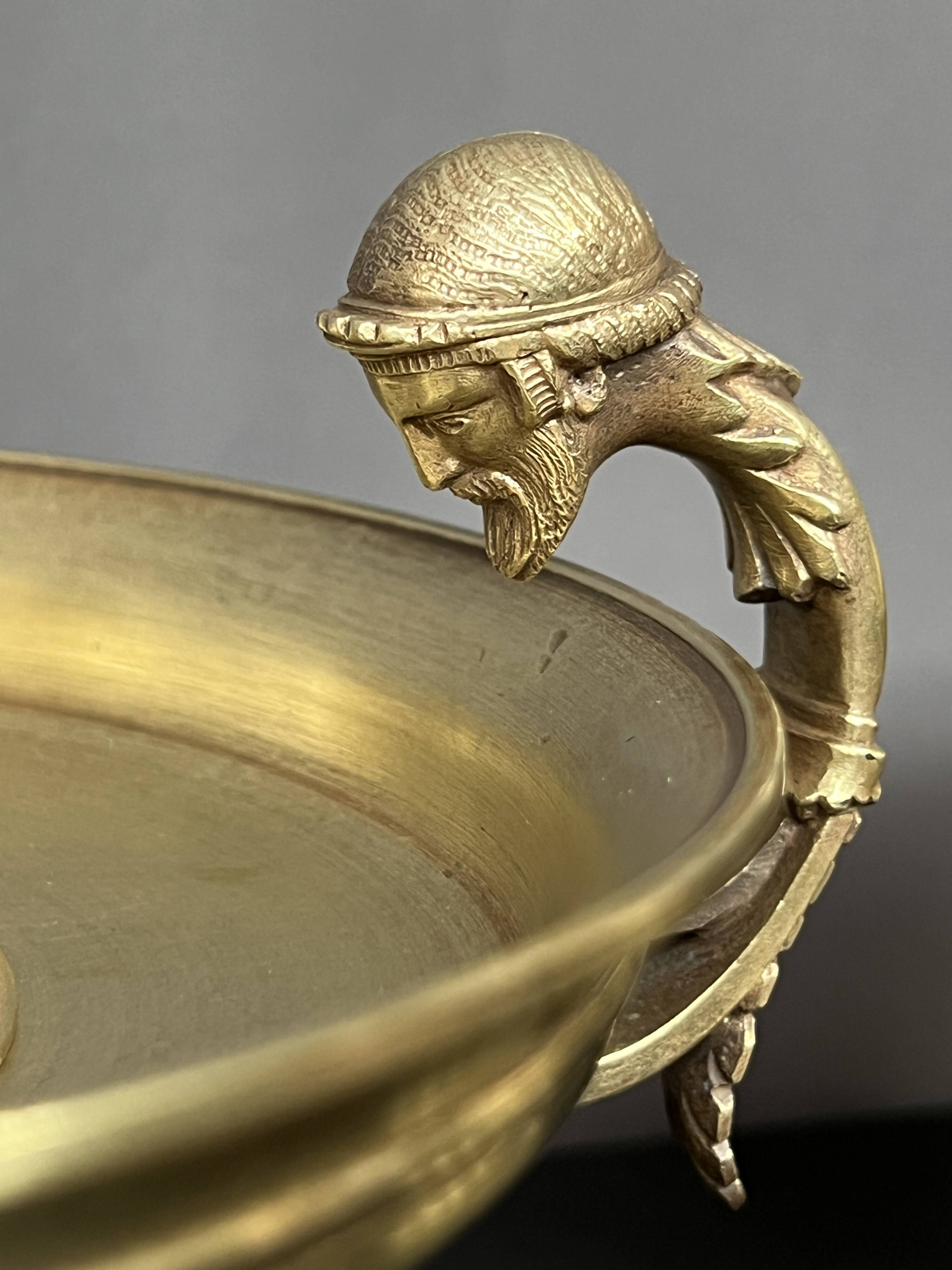 Pair of bronze sweet bowls.
