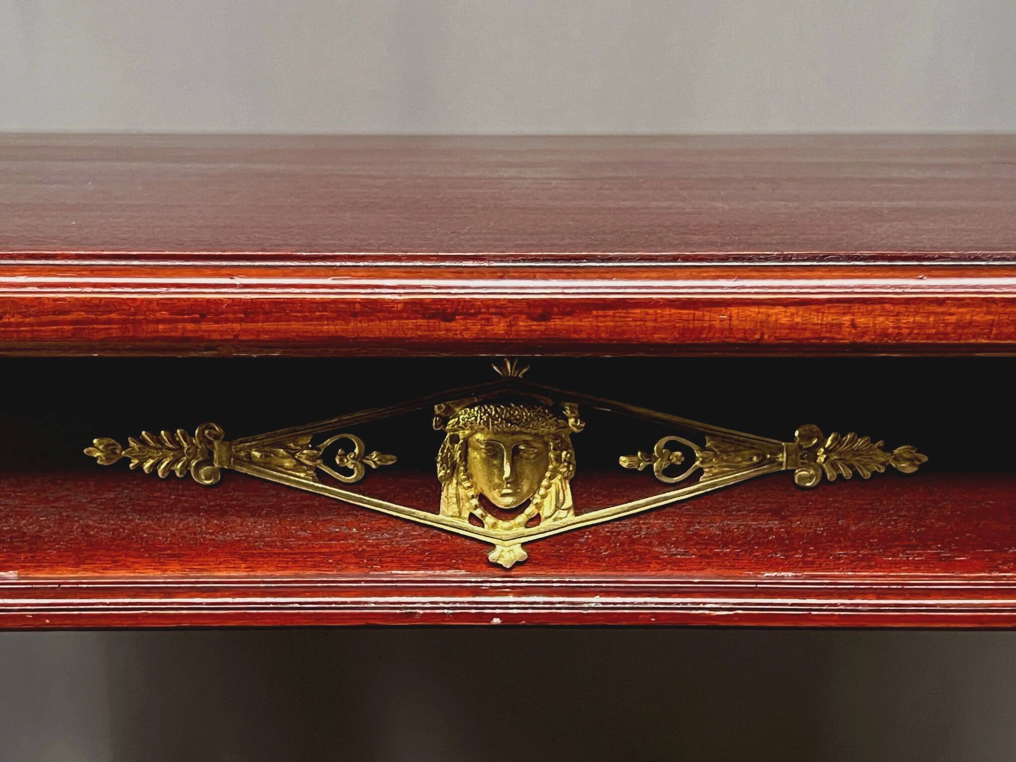 Classic guéridon centre table in Empire style.