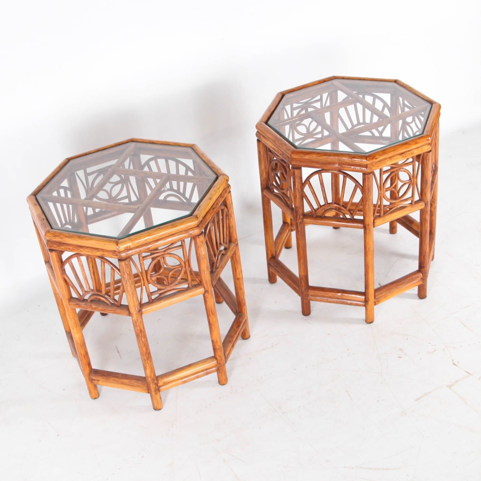 Ensemble de 3 tables basses en rotin