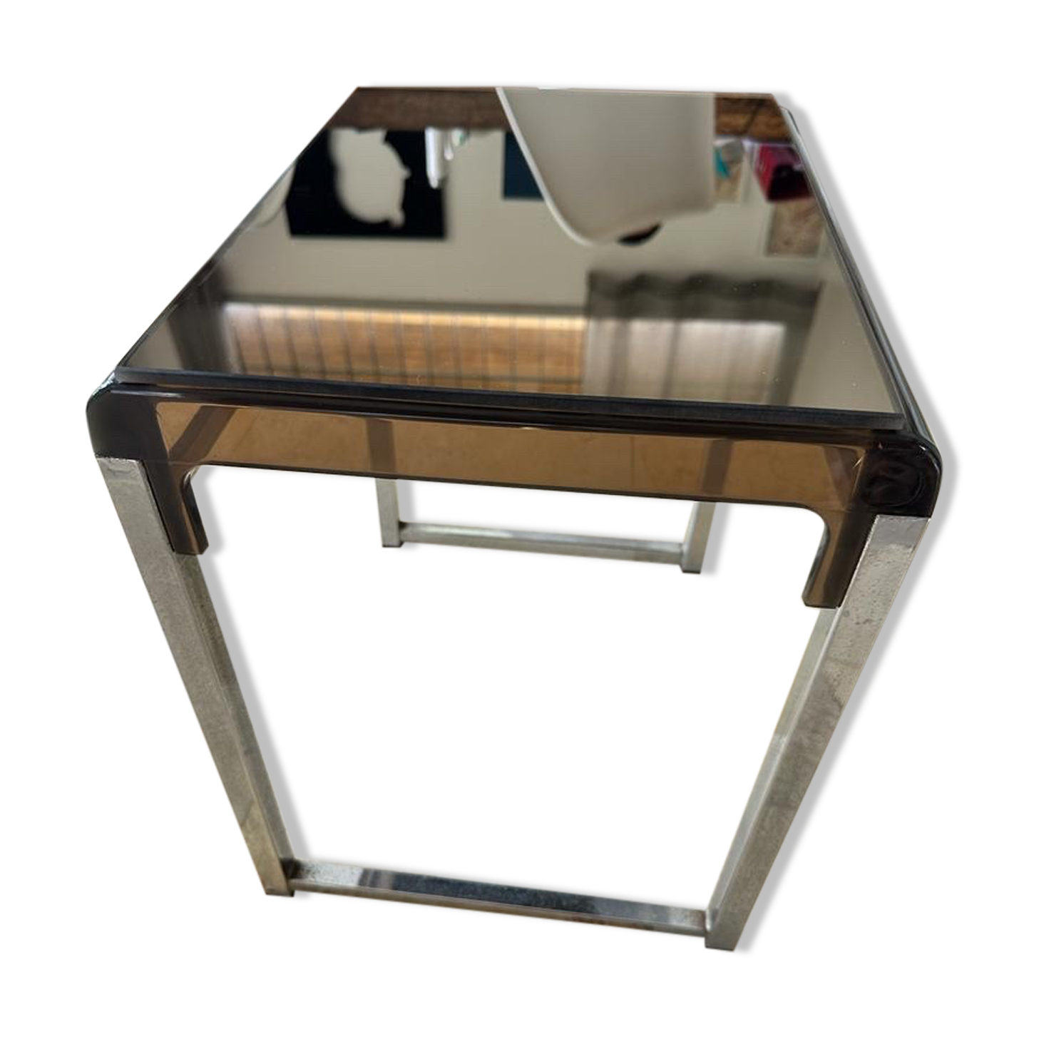 Small chrome-plated metal service