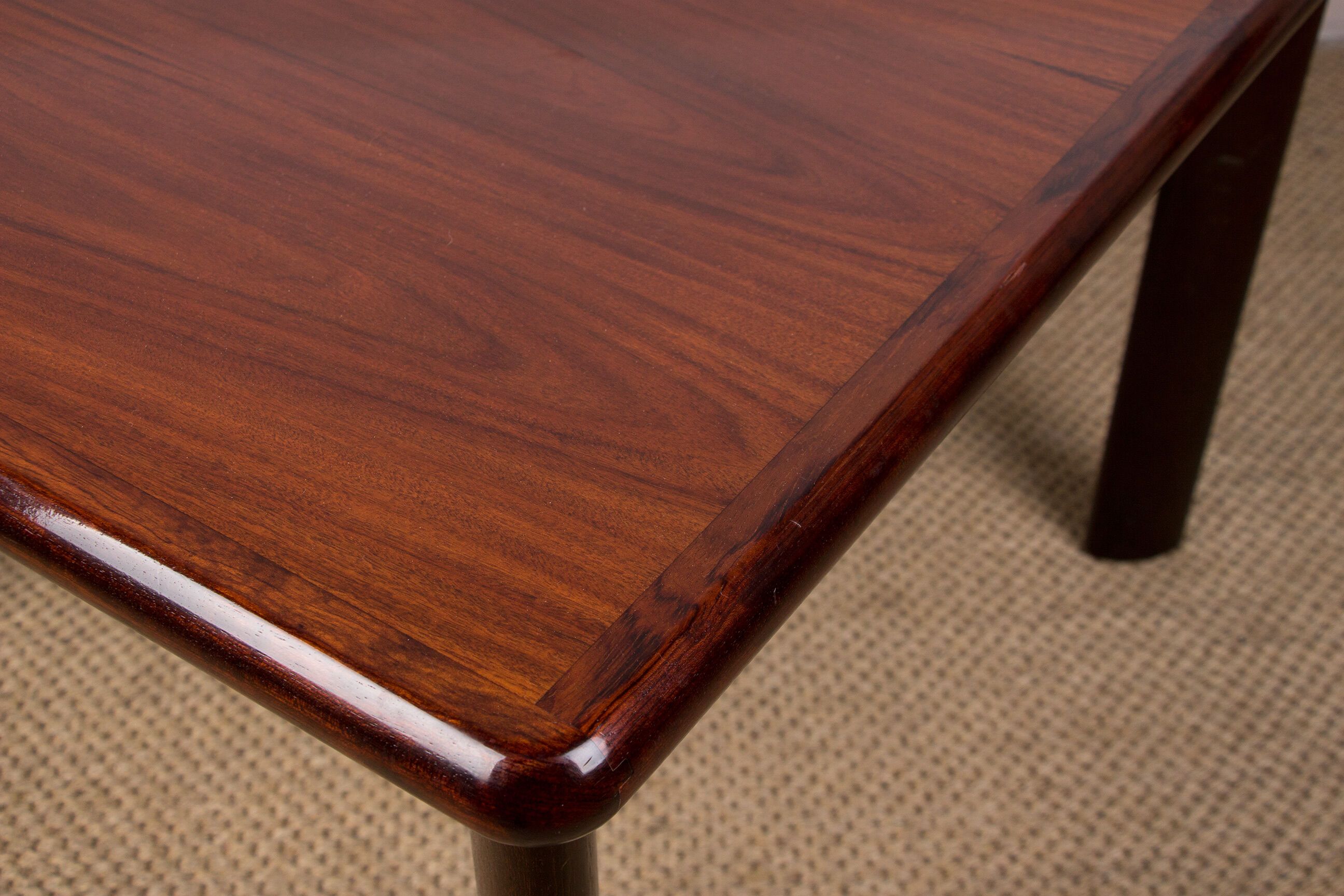 Danish Rosewood coffee table by Dyrlund 1970.