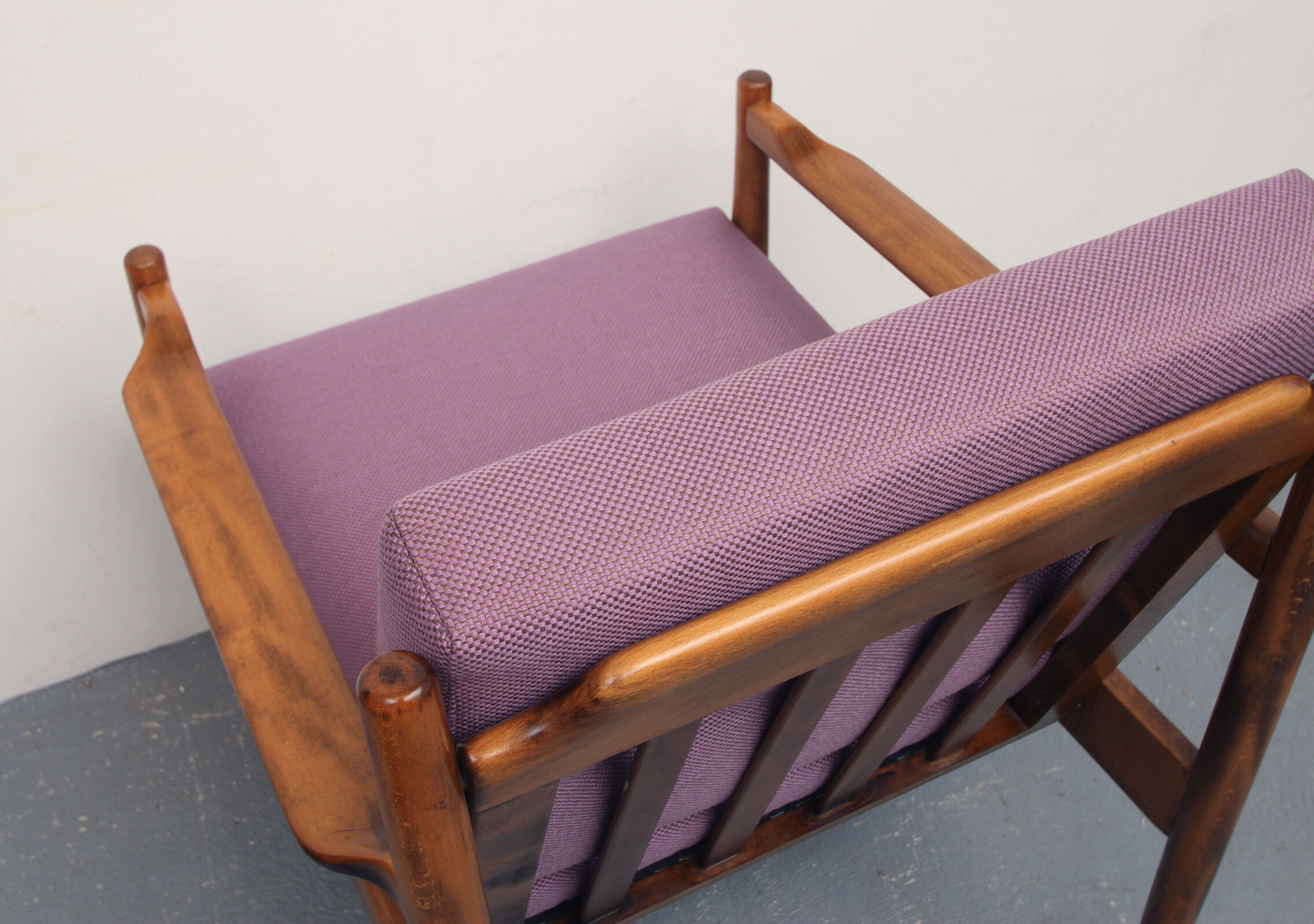 1960s armchair in lilac
