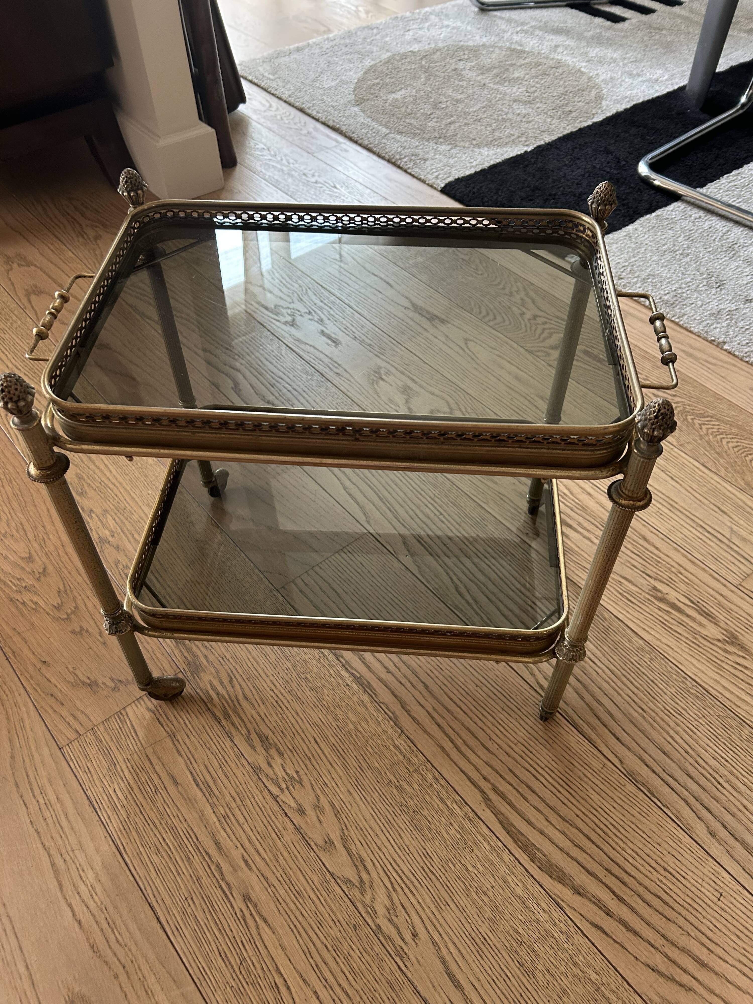 Small rolling serving table in brass and glass, 1970s, Maison Baguès