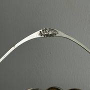 Plat ancien en verre et métal argenté