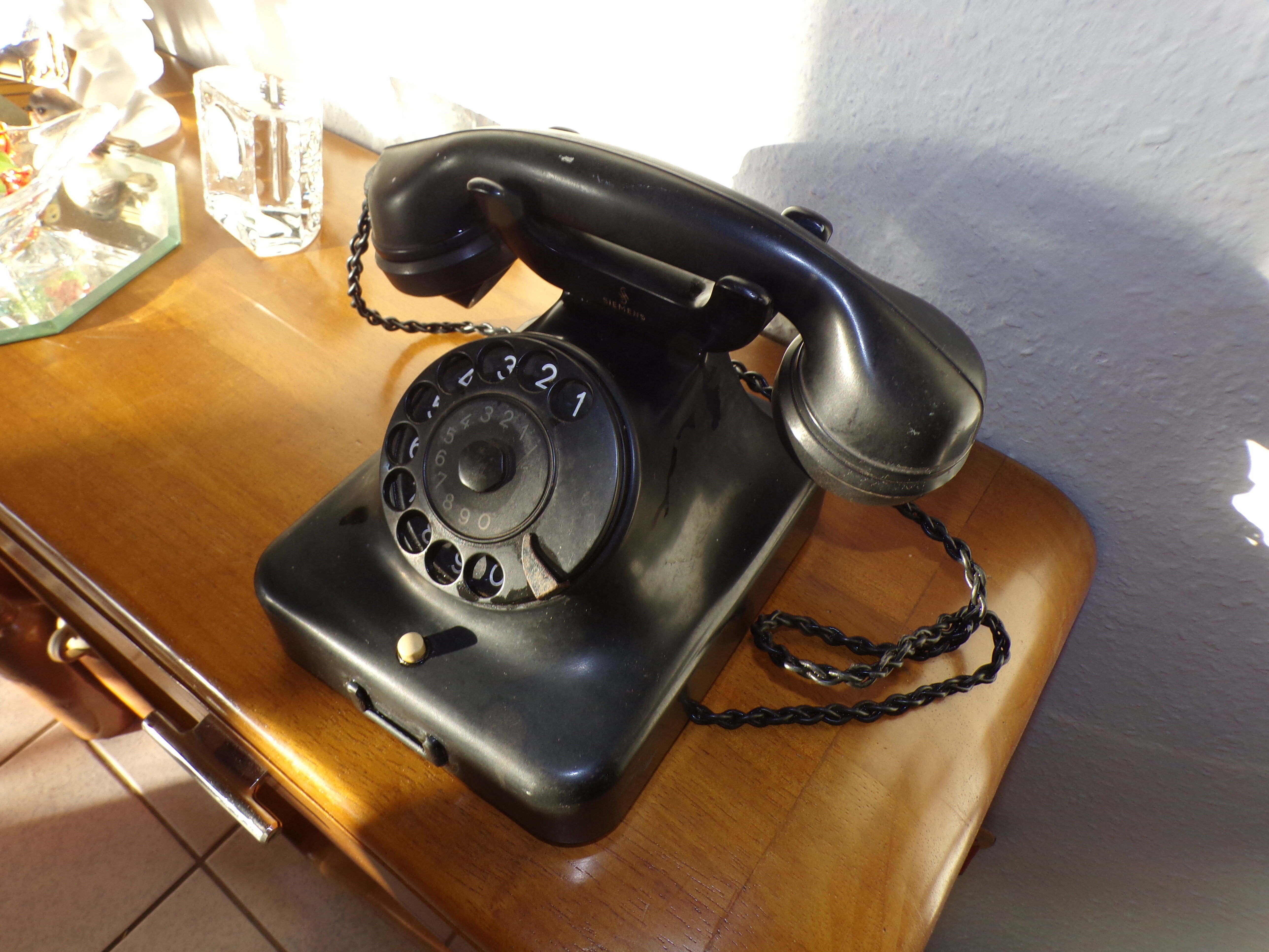 Siemens bakelite phone 40/50s