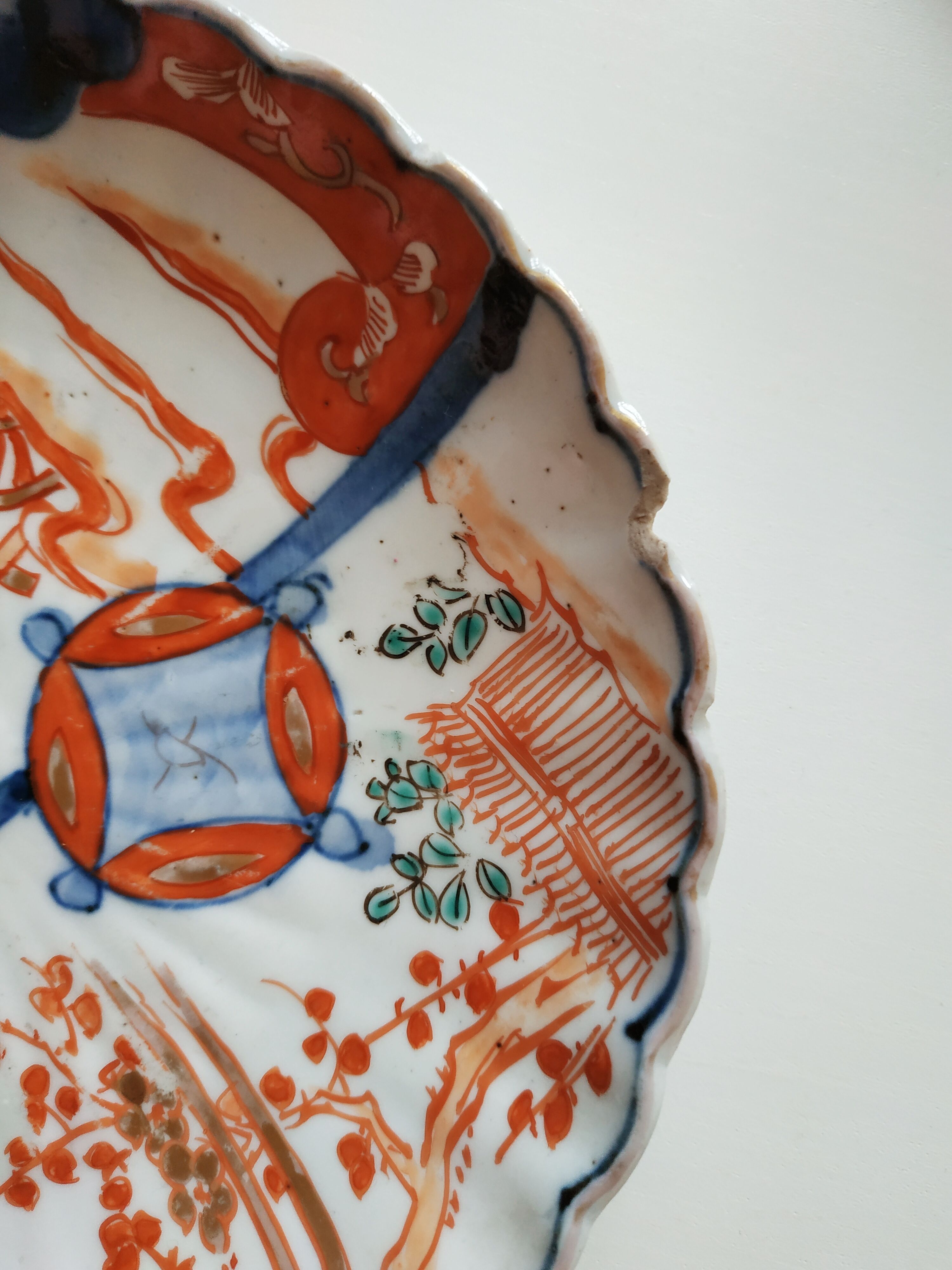 Lot de 4 assiettes Imari, Japon, période Meiji (1868-1912)