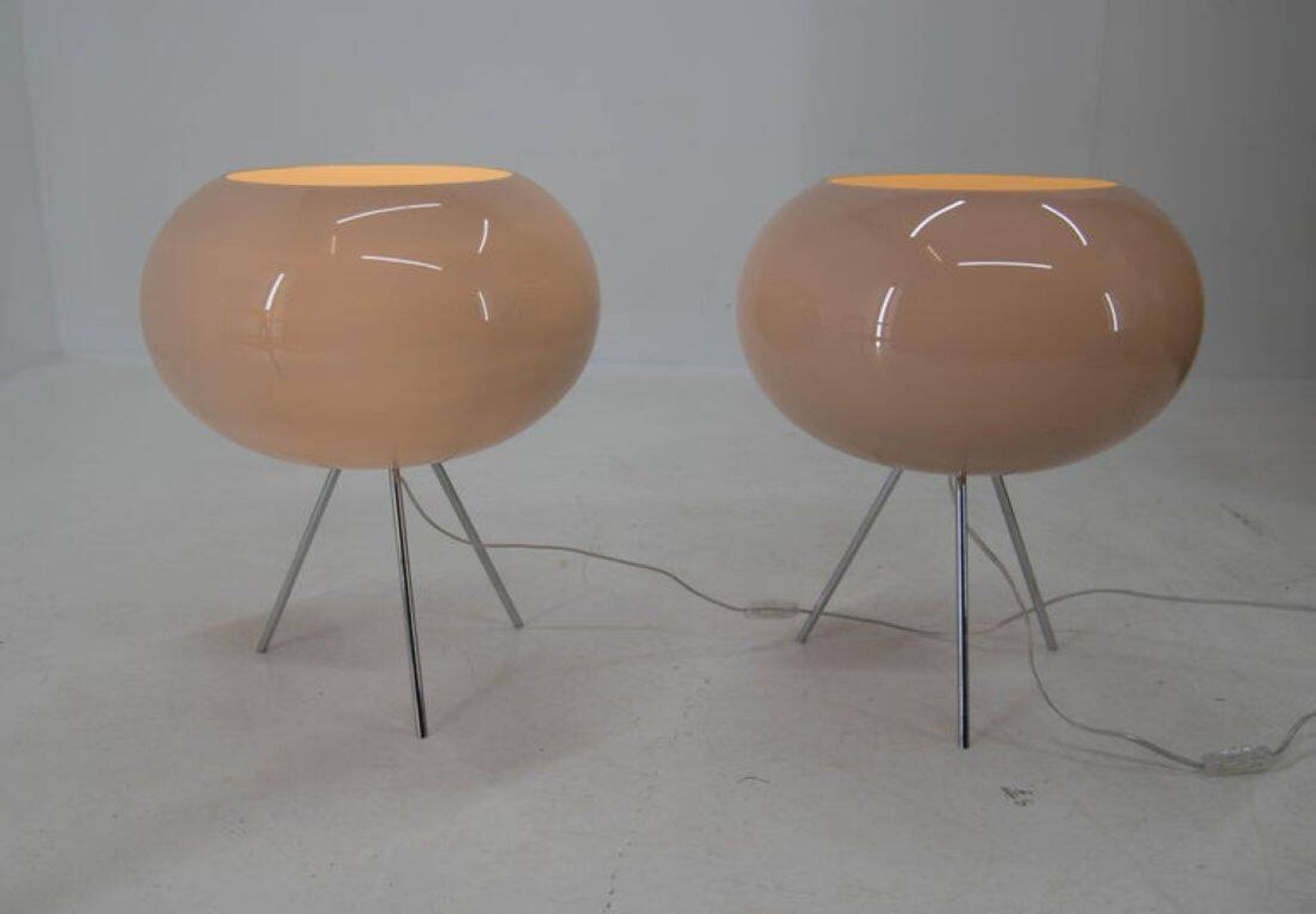 Modern Italian Glass and Steel Floor Lamp by Fontana Arte, 2010s