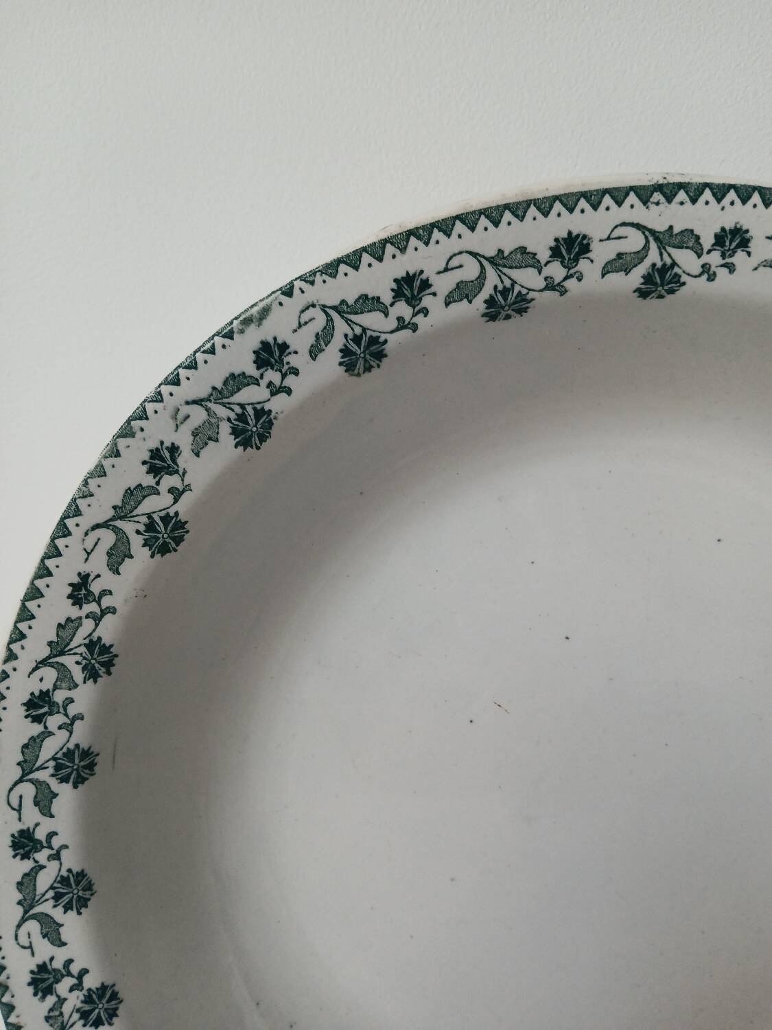 Round dish Moulin des Loups, Georgette model