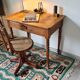 Bureau à pieds tournés en chêne