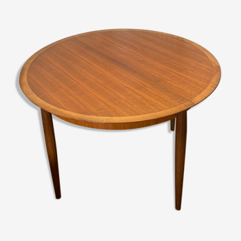 Scandinavian teak table with butterfly extension 60s