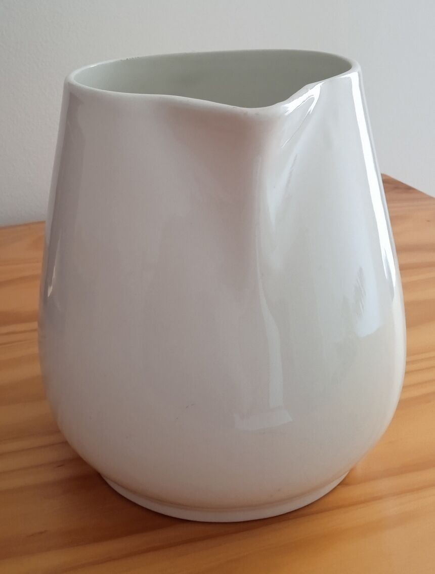 Pot à lait en porcelaine blanche d'1,75 litres