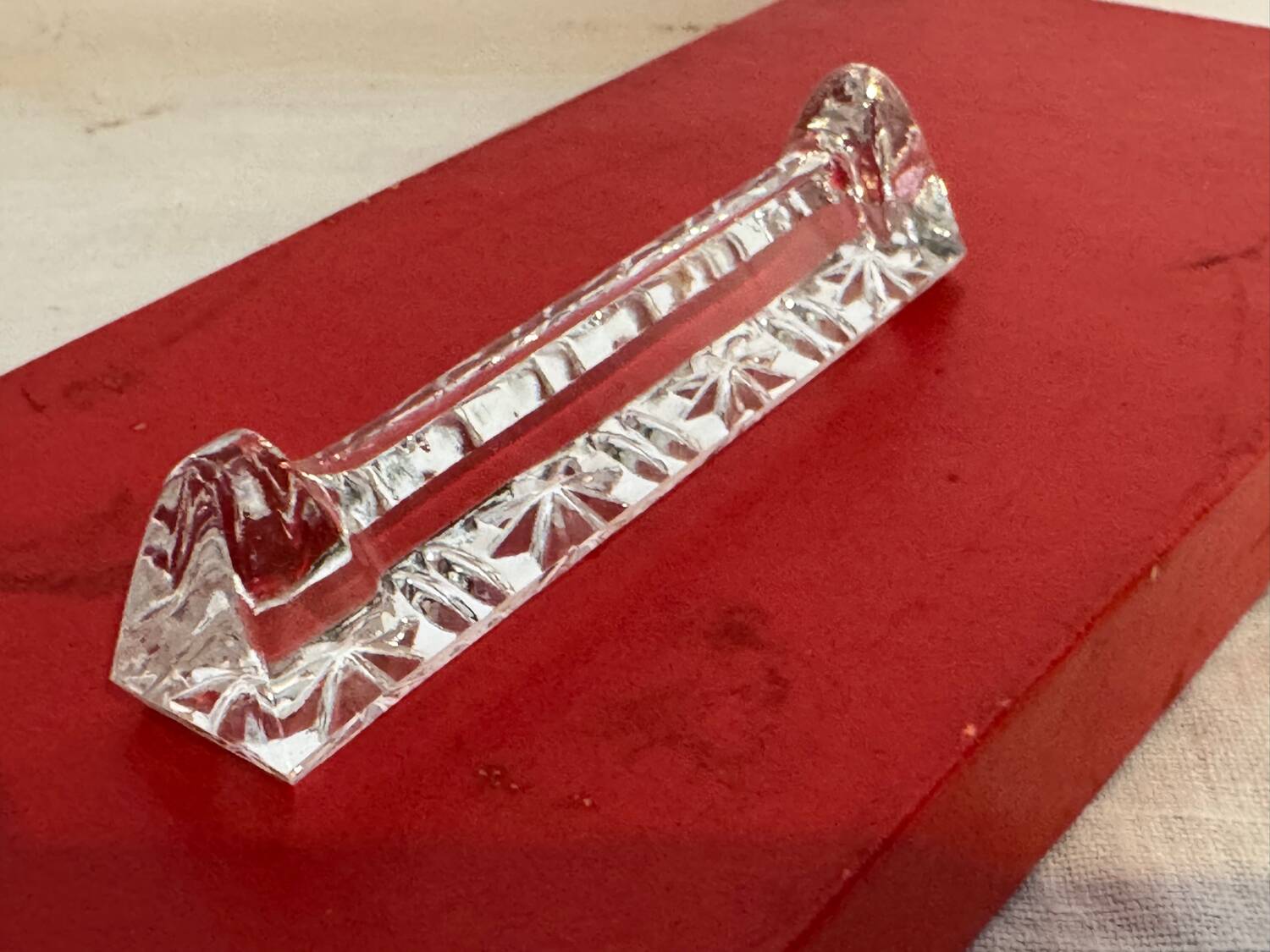Crystal knife holder