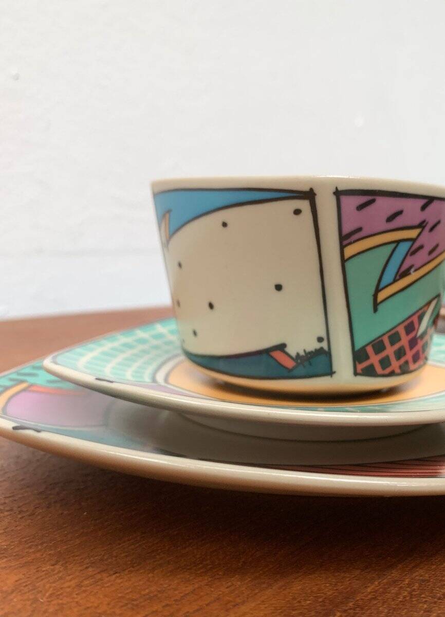 Postmodern Flash One Series coffee service, plates, cups, saucers by Dorothy Hafner for Rosenthal, 1980s, Set of 6