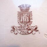 Very rare polychrome plate Iron Earth signed GIEN, model COQS