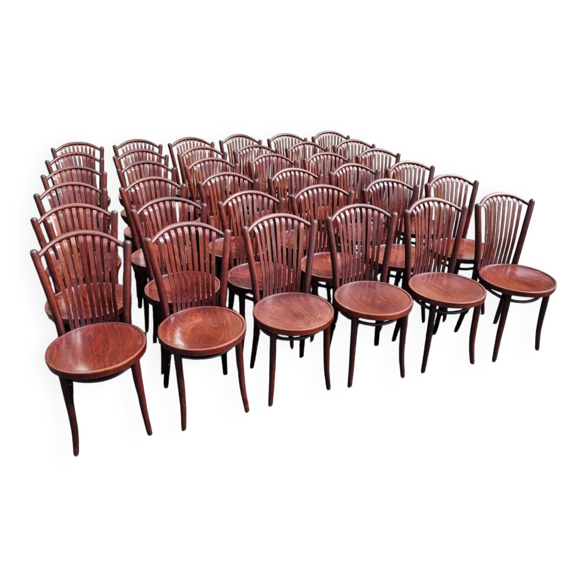 Lot de 36 chaises de bistrot