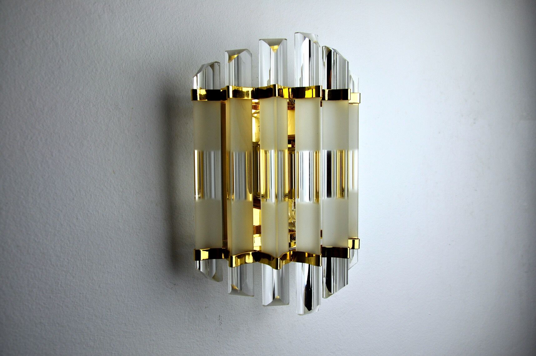 Wall lamp Triedri, Italy, 1970