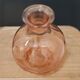 Carafe en verre rose