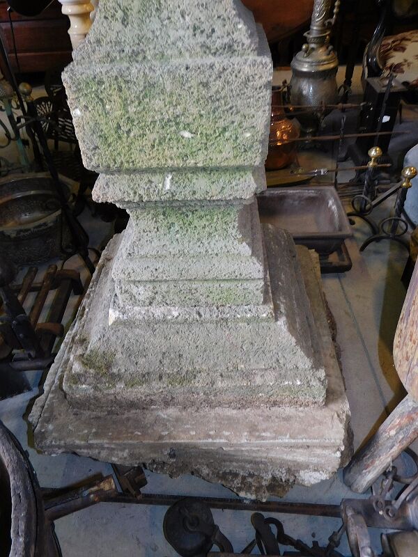 Large fountain stone bird bath