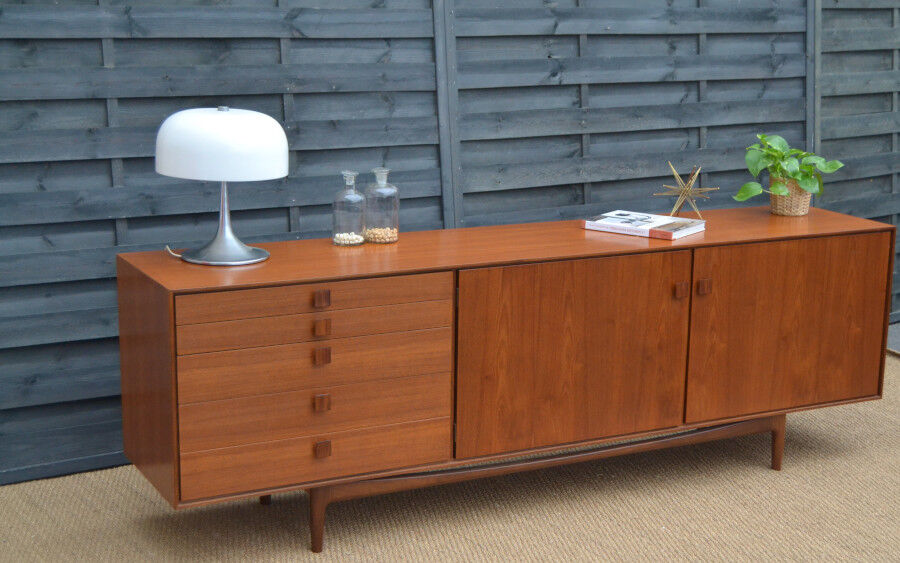 Enfilade « G-Plan danish design » par Kofod Larsen 2m35