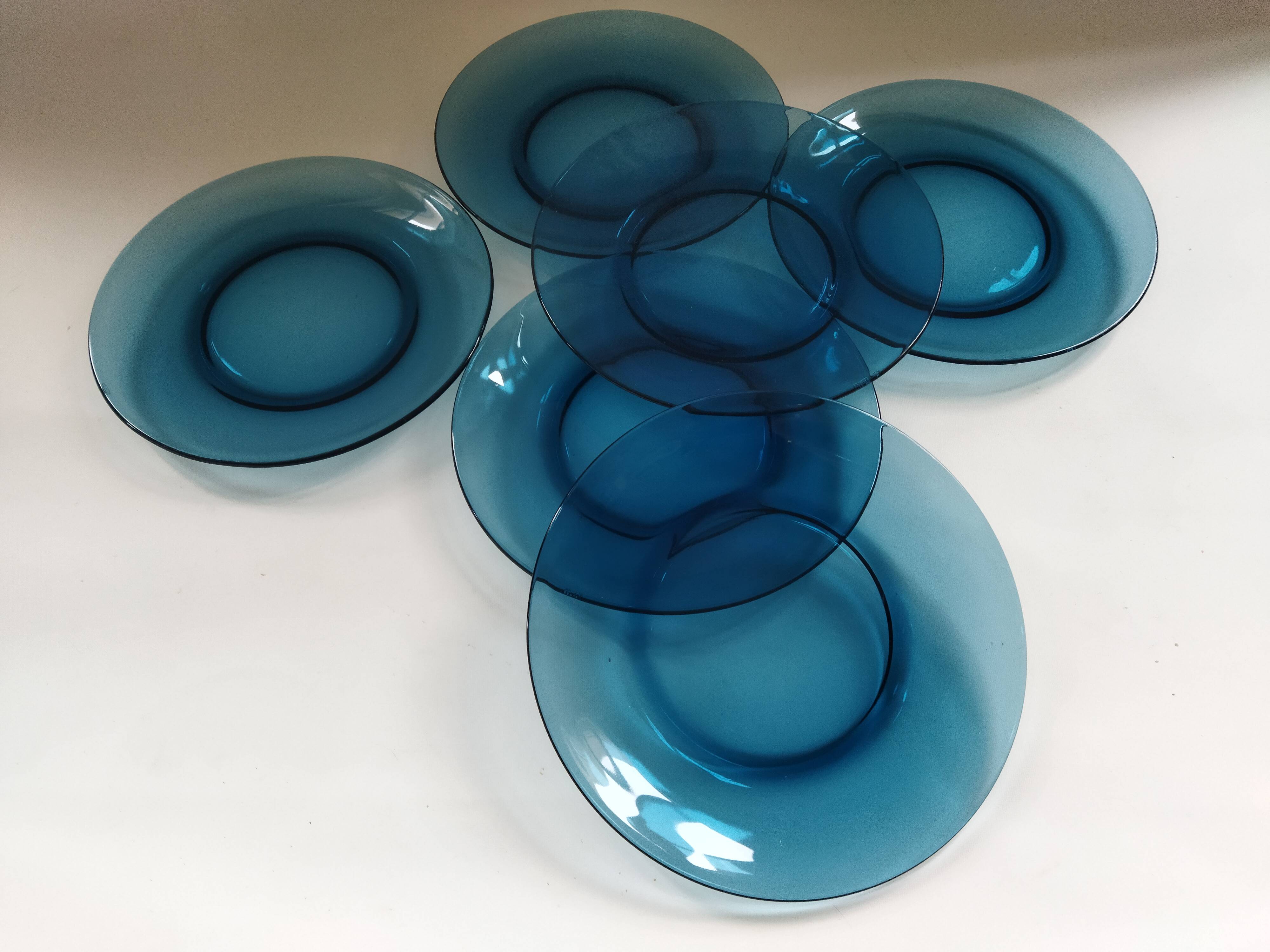 6 Vereco dinner plates